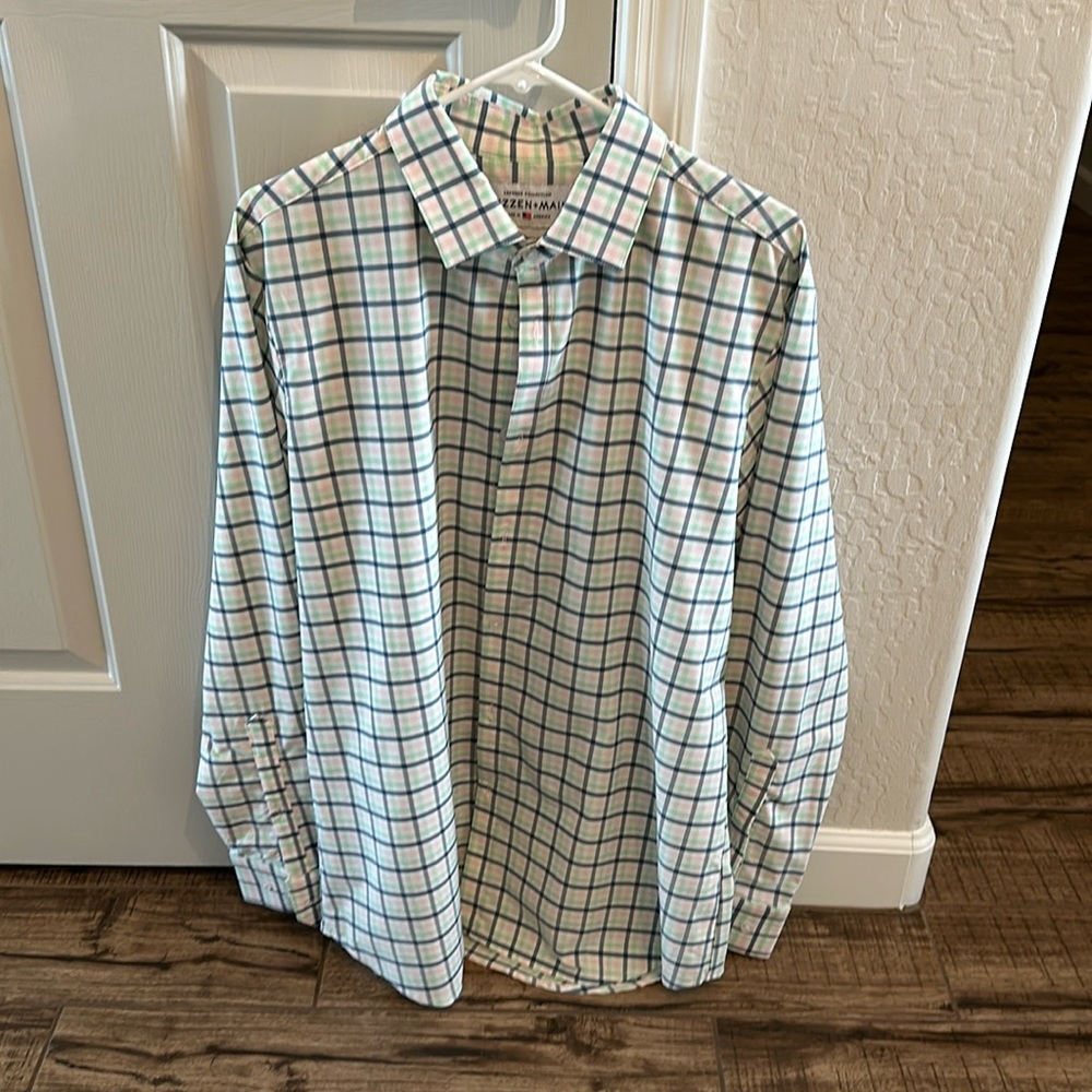 Mizzen + Main long sleeved button up